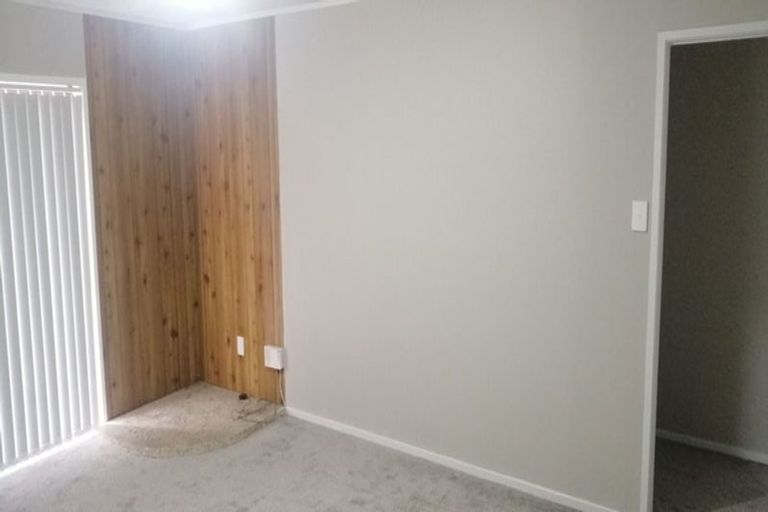 Photo of property in 5 Spinella Drive, Bayview, Auckland, 0629