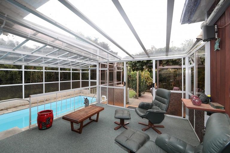 Photo of property in 213 Mcleod Street, Camberley, Hastings, 4120