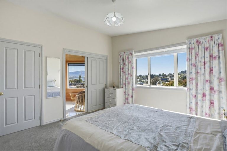 Photo of property in 19 Sandown Street, Waihola, Milton, 9073