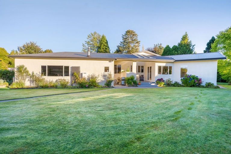 Photo of property in 71 Welsh Road, Winton, 9720