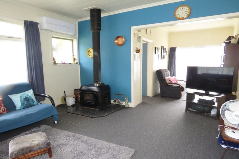 Photo of property in 10 Broadway, Reefton, 7830