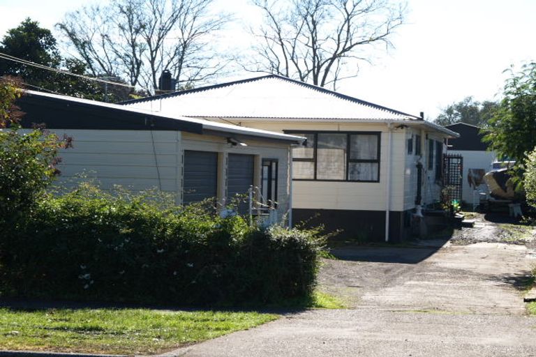 Photo of property in 5 Vine Street, Mangere East, Auckland, 2024