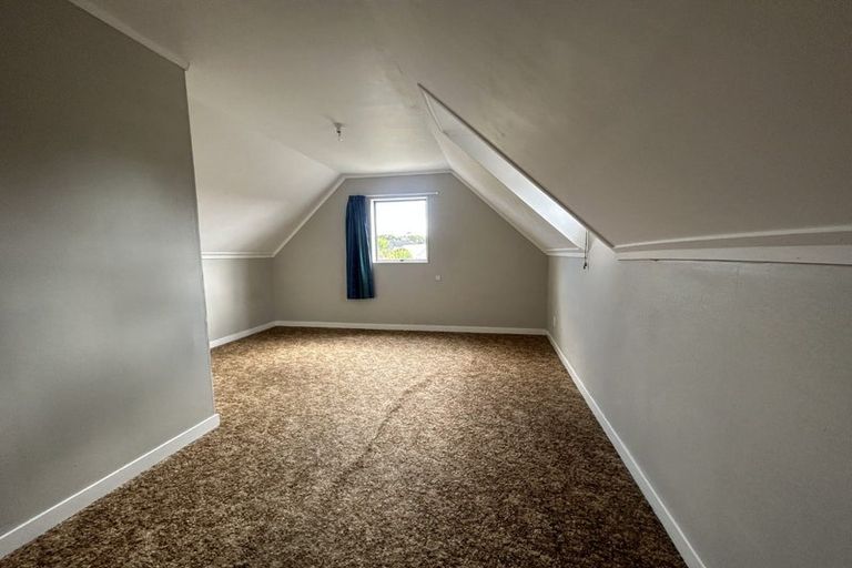 Photo of property in 1 Baton Place, Highbury, Palmerston North, 4412