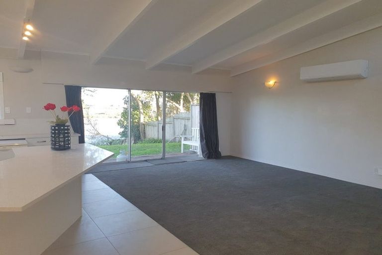 Photo of property in 38 Aurea Avenue, Pakuranga, Auckland, 2010