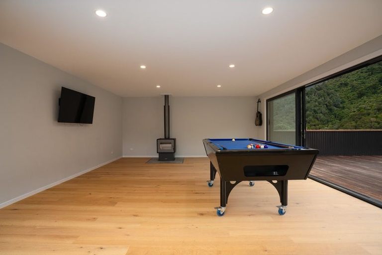 Photo of property in 30 Matai Street, Duncan Bay, Tennyson Inlet, 7195