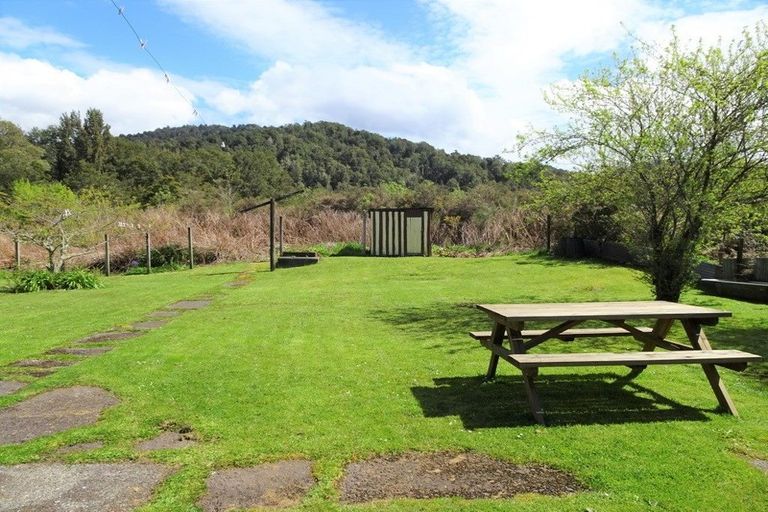 Photo of property in 89 Main Road, Blackball, 7804