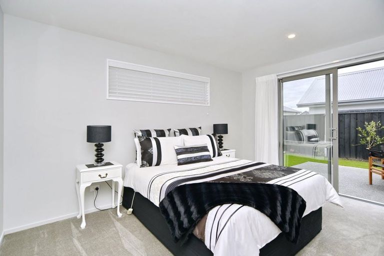 Photo of property in 16 Te Pakiaka Road, Pegasus, 7612