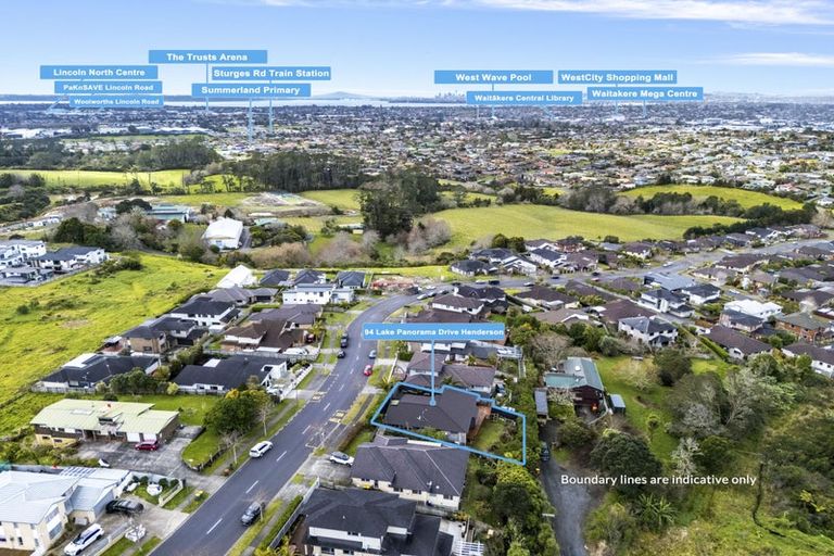 Photo of property in 94 Lake Panorama Drive, Henderson Valley, Auckland, 0612