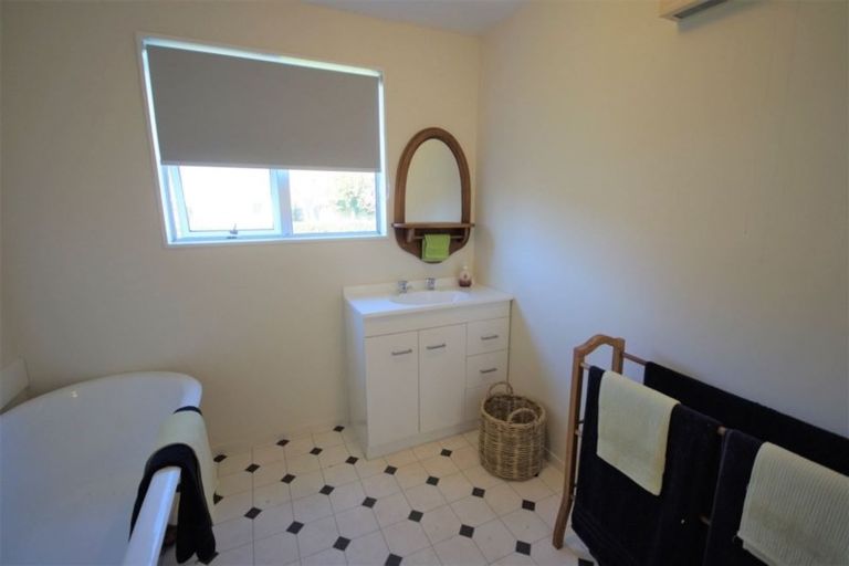 Photo of property in 5 Tekoa Street, Waiau, 7332