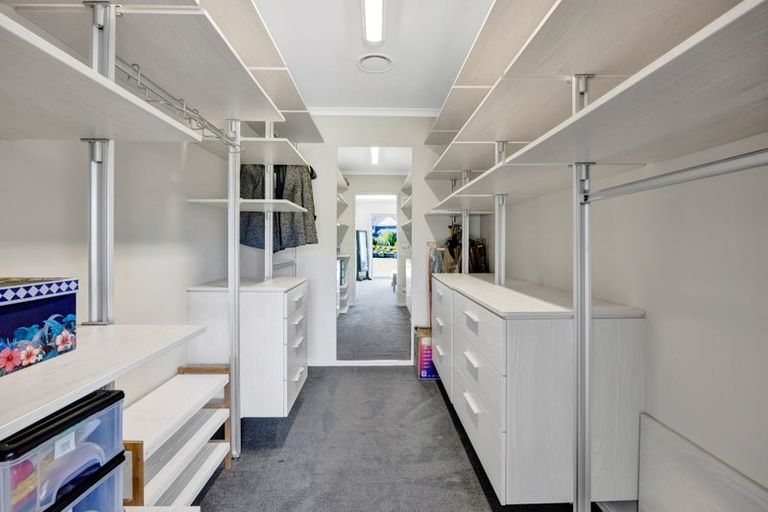 Photo of property in 1 Elizabeth Grove, Stratford, 4332