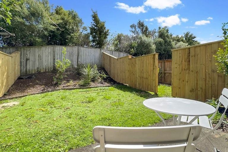 Photo of property in 12/548 Albany Highway, Albany, Auckland, 0632