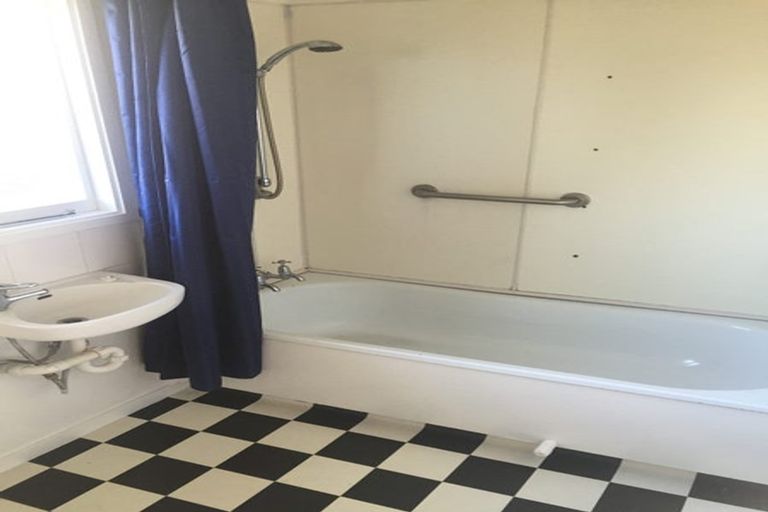 Photo of property in 1/18 Packe Street, Edgeware, Christchurch, 8013