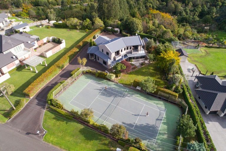 Photo of property in 45 Waicola Drive, Fitzherbert, Palmerston North, 4471