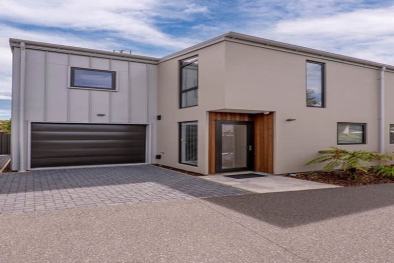 Photo of property in 200c Springfield Road, St Albans, Christchurch, 8014