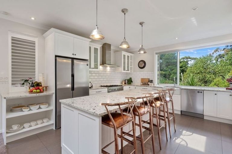 Photo of property in 59 Lonely Road, Fairview Heights, Auckland, 0632