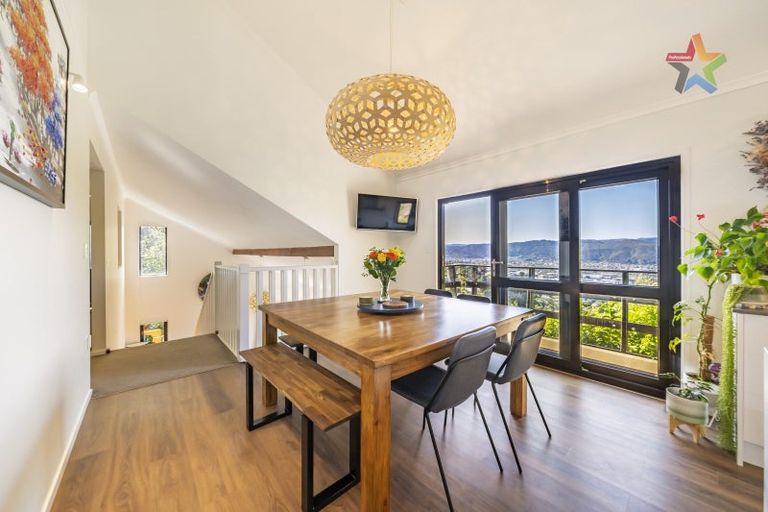 Photo of property in 93 Miromiro Road, Normandale, Lower Hutt, 5010