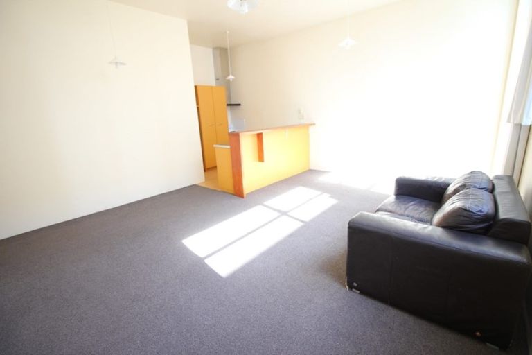 Photo of property in Carillion/the Knoll, 33 Thompson Street, Mount Cook, Wellington, 6011