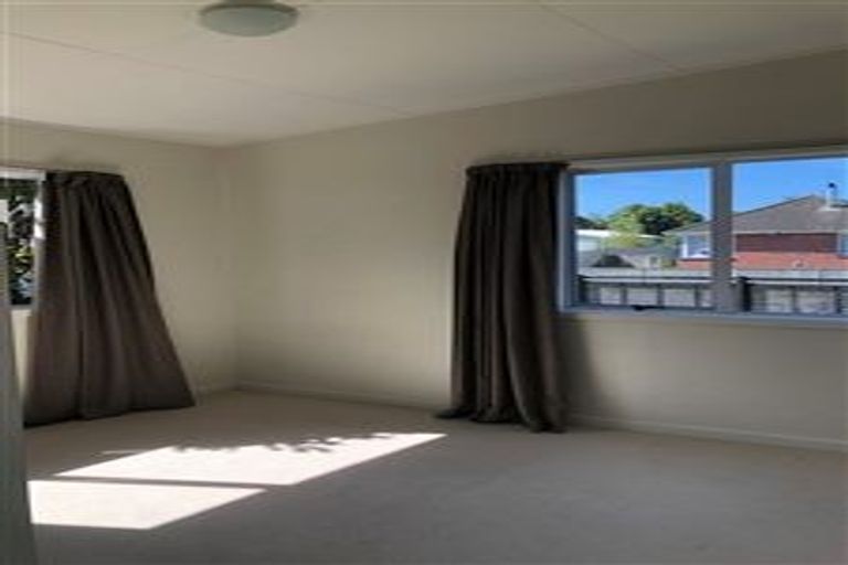 Photo of property in 15 Bronwyn Street, Mairehau, Christchurch, 8052