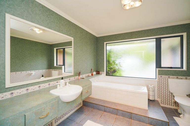 Photo of property in 25 Spence Avenue, Otatara, Invercargill, 9879