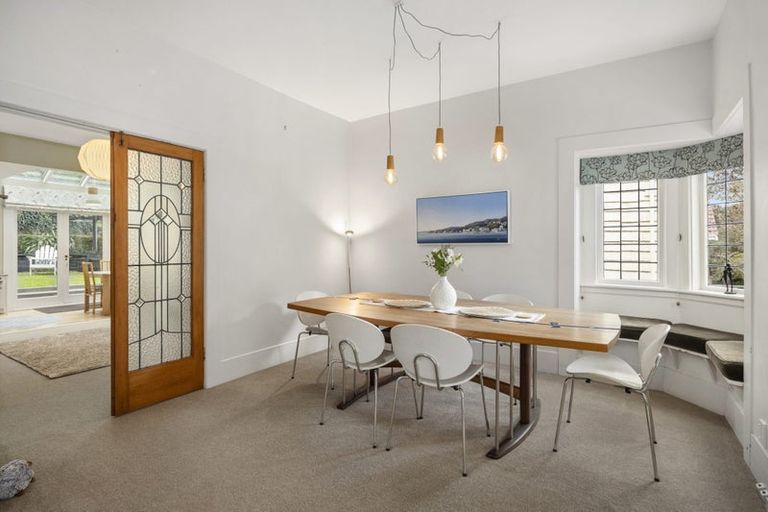 Photo of property in 8 Glen Road, Kelburn, Wellington, 6012