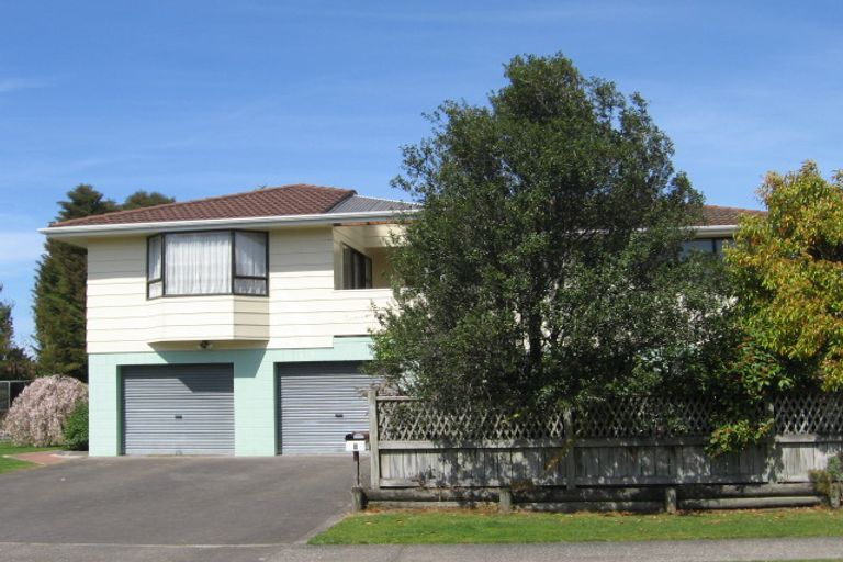 Photo of property in 2 Bullmore Place, Pukehangi, Rotorua, 3015