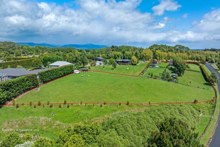 Photo of property in 2 Tutakarae Road, Kelvin Grove, Palmerston North, 4470