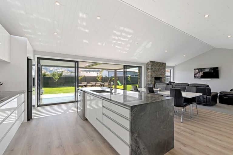 Photo of property in 20 Chandler Crescent, Clyde, 9330