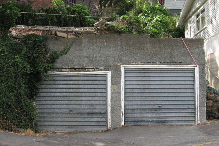 Photo of property in 41 Melbourne Road, Island Bay, Wellington, 6023