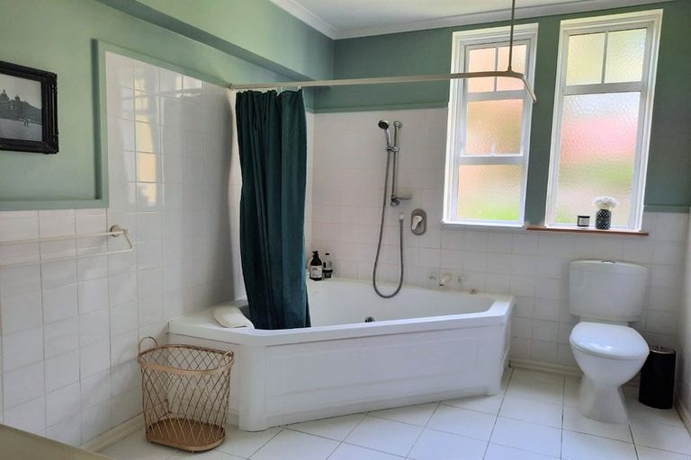 Photo of property in 968 High Street, Avalon, Lower Hutt, 5011