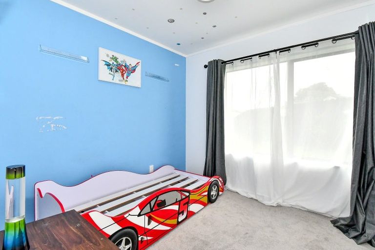 Photo of property in 21 Rosemead Place, Randwick Park, Auckland, 2105