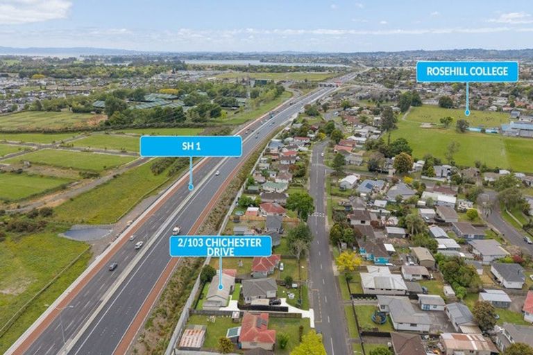 Photo of property in 2/103 Chichester Drive, Rosehill, Papakura, 2113