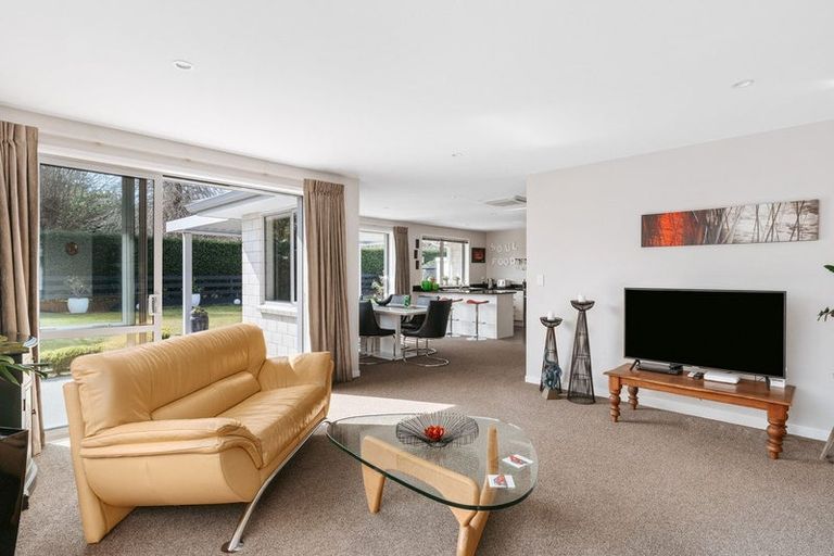 Photo of property in 8g Gane Place, Omokoroa, 3114