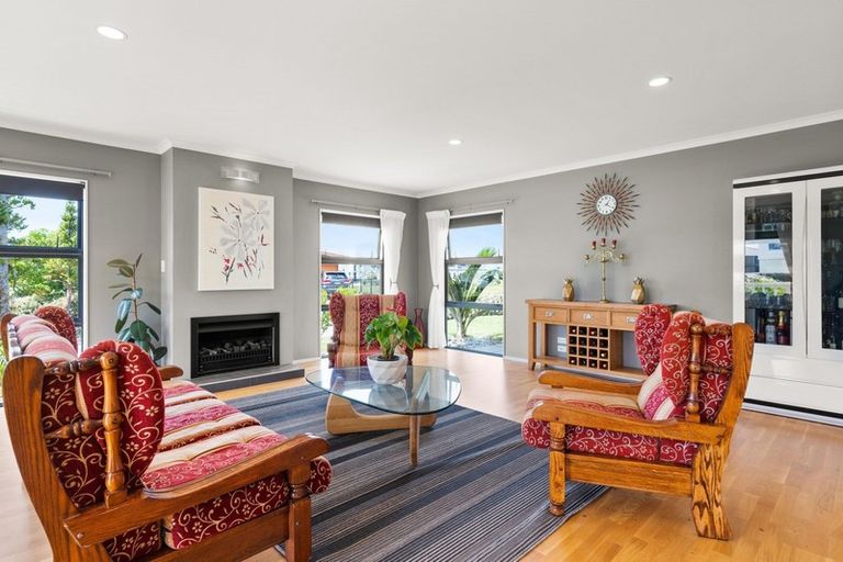 Photo of property in 27 Stace Hopper Drive, One Tree Point, 0118