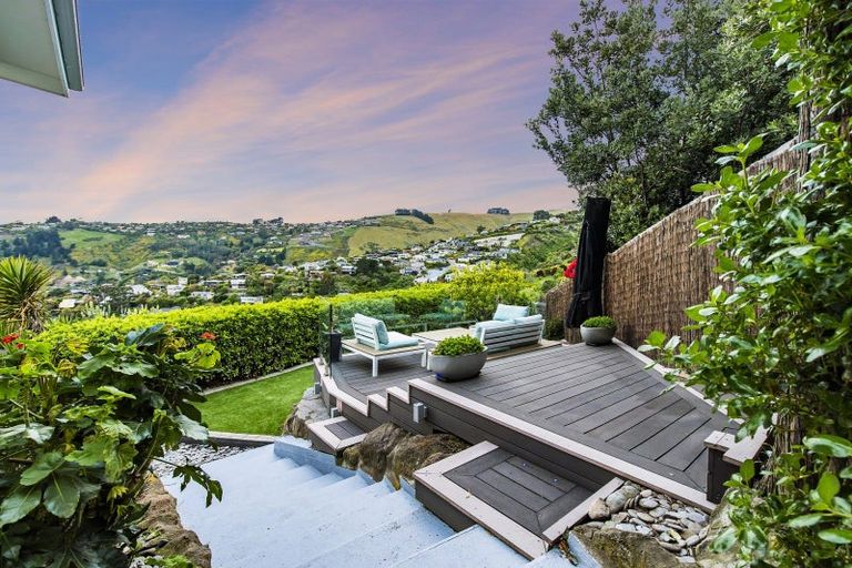 Photo of property in 2 Redcliffs View Lane, Redcliffs, Christchurch, 8081