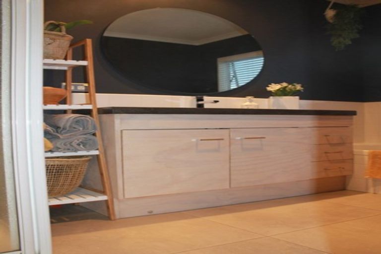 Photo of property in 290b Oceanbeach Road, Mount Maunganui, 3116