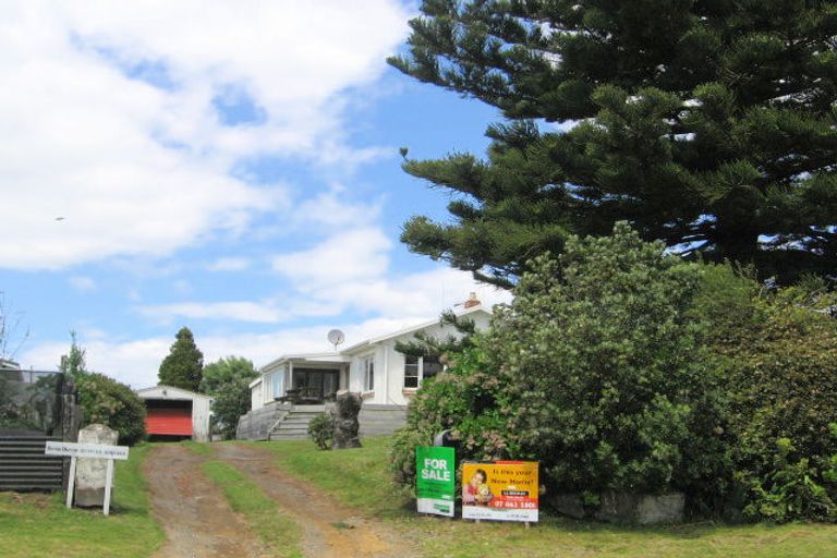 Photo of property in 74 The Crescent, Waihi Beach, 3611