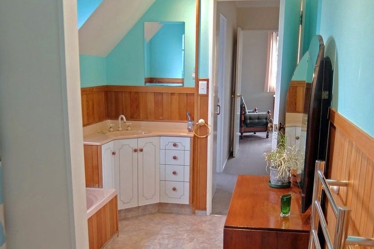 Photo of property in 6d Donnelly Street, Oakura, 4314