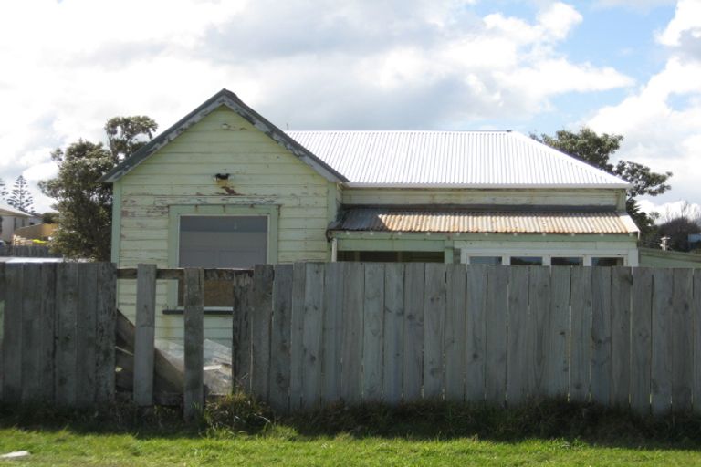 Photo of property in 44c Seafront Road, Castlecliff, Whanganui, 4501