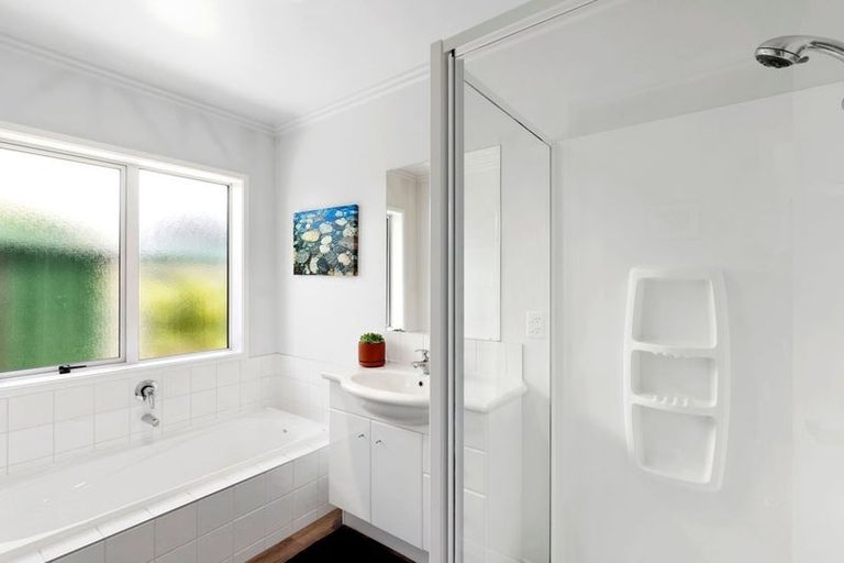 Photo of property in 44 Quinnat Street, Albert Town, Wanaka, 9305