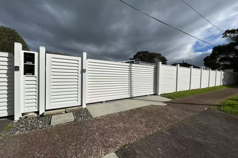 Photo of property in 26 Waimana Avenue, Northcote Point, Auckland, 0627