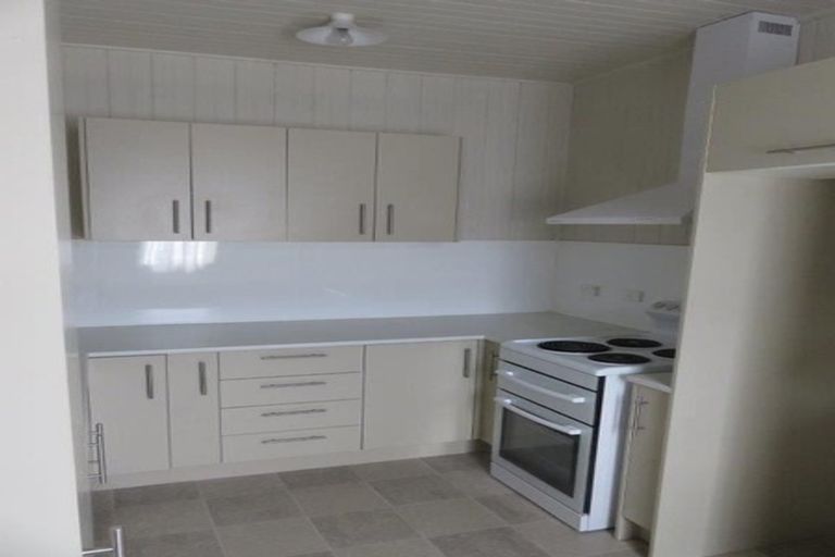 Photo of property in 402 Lyndon Road East, Hastings, 4122