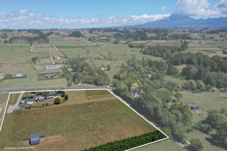 Photo of property in 291 Manutahi Road, Lepperton, New Plymouth, 4372