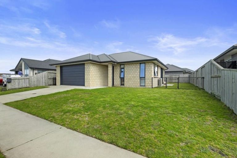 Photo of property in 38 Piata Street, Papamoa Beach, Papamoa, 3118