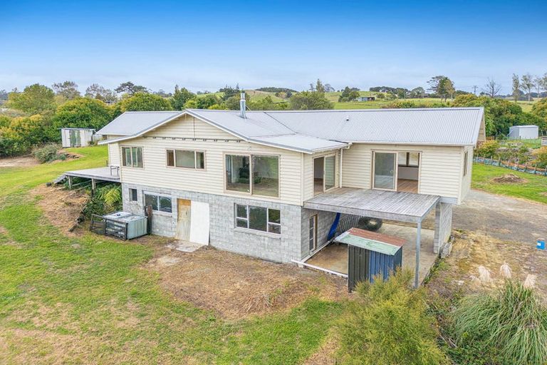 Photo of property in 83 Kanohi Road, Kaukapakapa, 0873