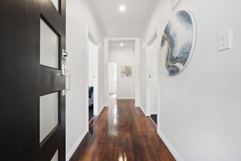 Photo of property in 39 Riverside Drive, Waiwhetu, Lower Hutt, 5010
