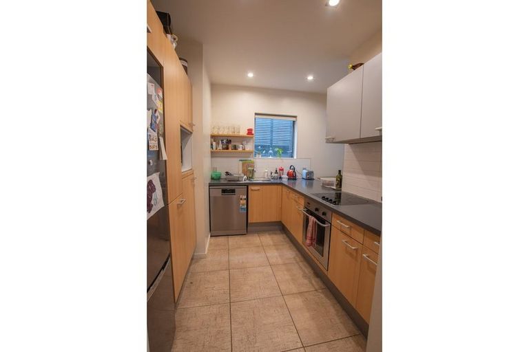 Photo of property in 4 Tiketike Way, Brooklyn, Wellington, 6021