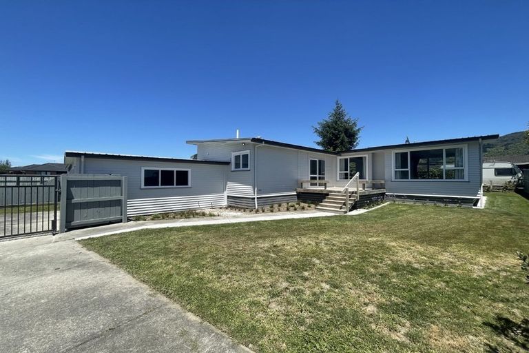Photo of property in 48 Neil Road, Fairy Springs, Rotorua, 3015