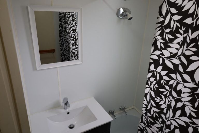 Photo of property in 12 Dickson Street, Macandrew Bay, Dunedin, 9014