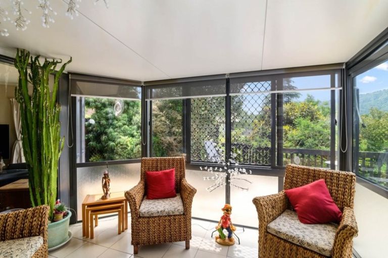 Photo of property in 35 Hoyte Place, Pukehangi, Rotorua, 3015