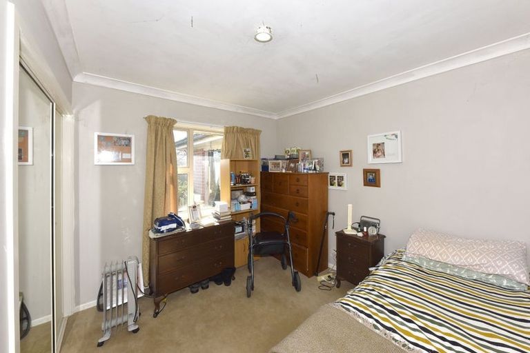 Photo of property in 6 Adrian Place, Shirley, Christchurch, 8061
